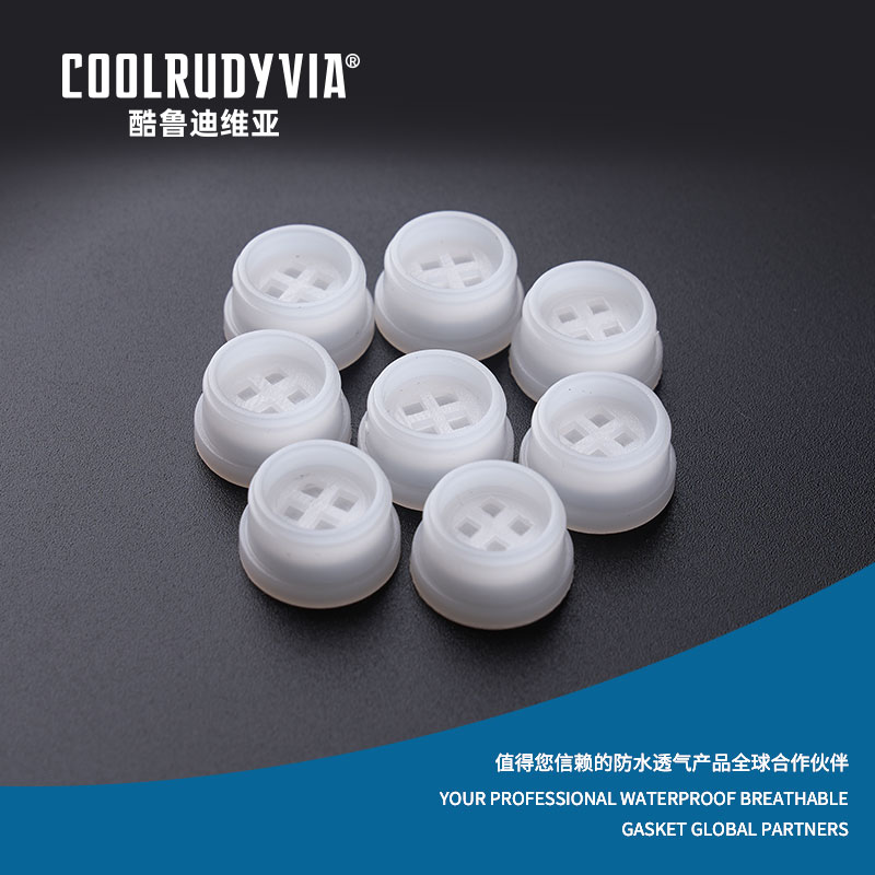 Breiseán breathable uiscedhíonach